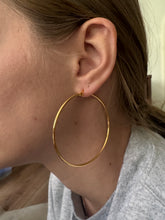 Load image into Gallery viewer, Thin Eden XL Hoops Gold 60mm
