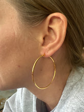 Load image into Gallery viewer, Thin Eden Large Hoops Gold 50mm
